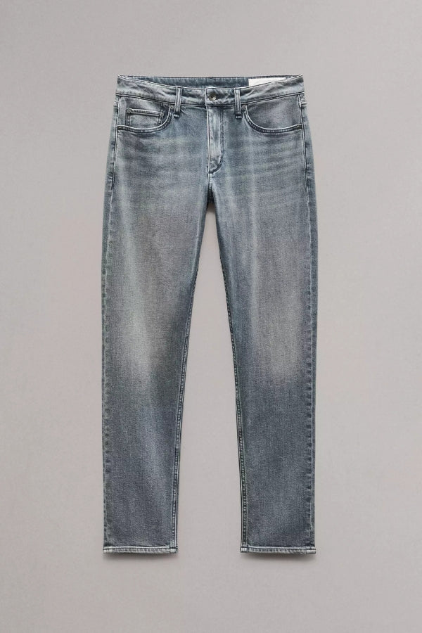 2a90d156Rag-and-Bone-Fit-3-