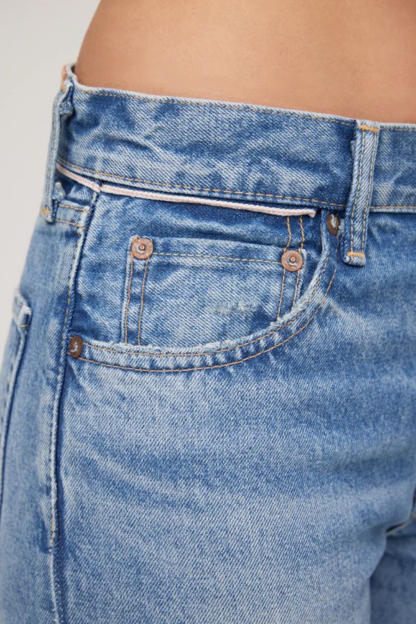 Product photo of Garfield Cropped Straight Jean-Moussy-Meridian Boutique